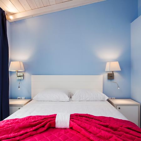 Elpiniki Luxury Apartments Nea Poteidaia Bagian luar foto