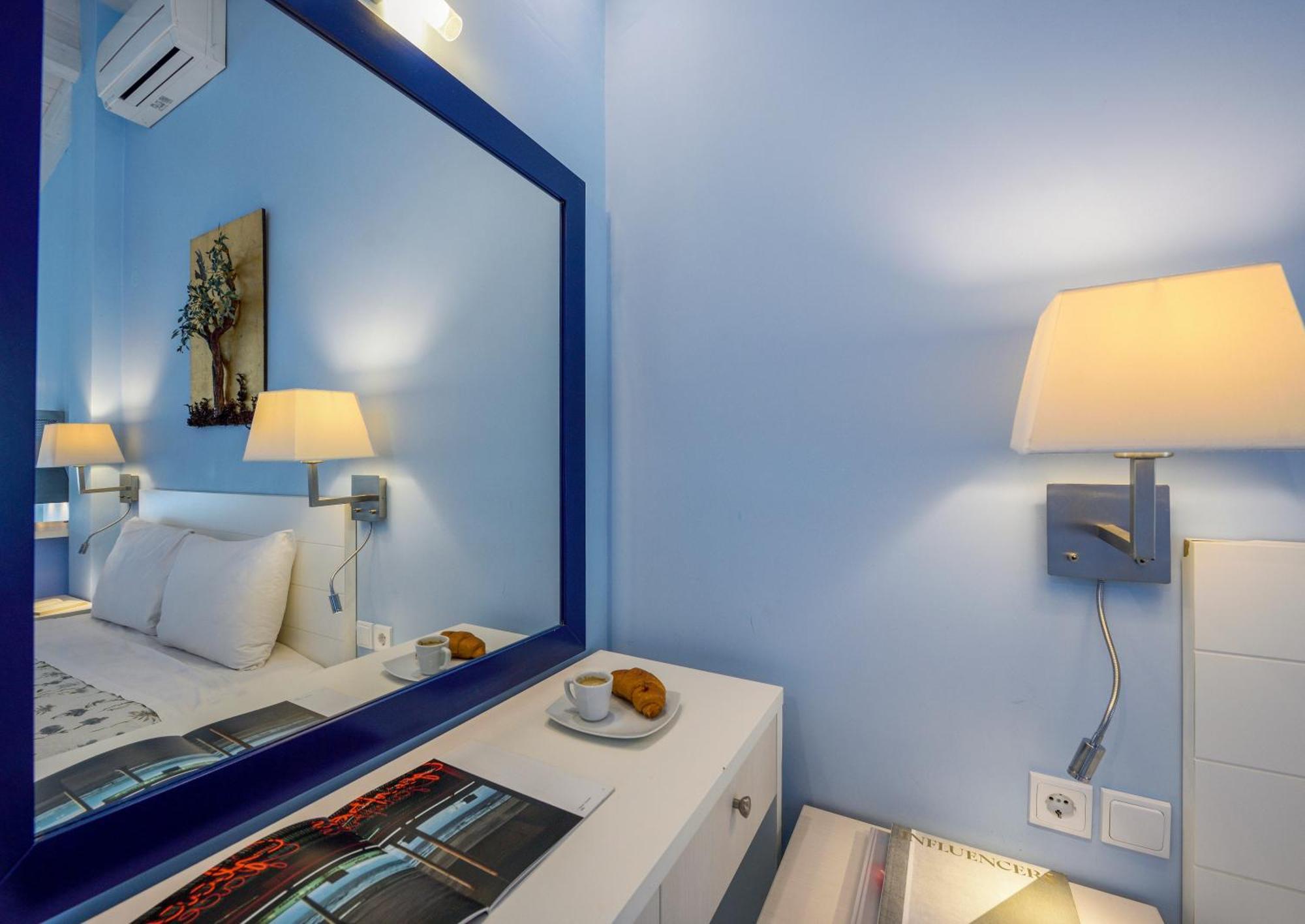 Elpiniki Luxury Apartments Nea Poteidaia Bagian luar foto