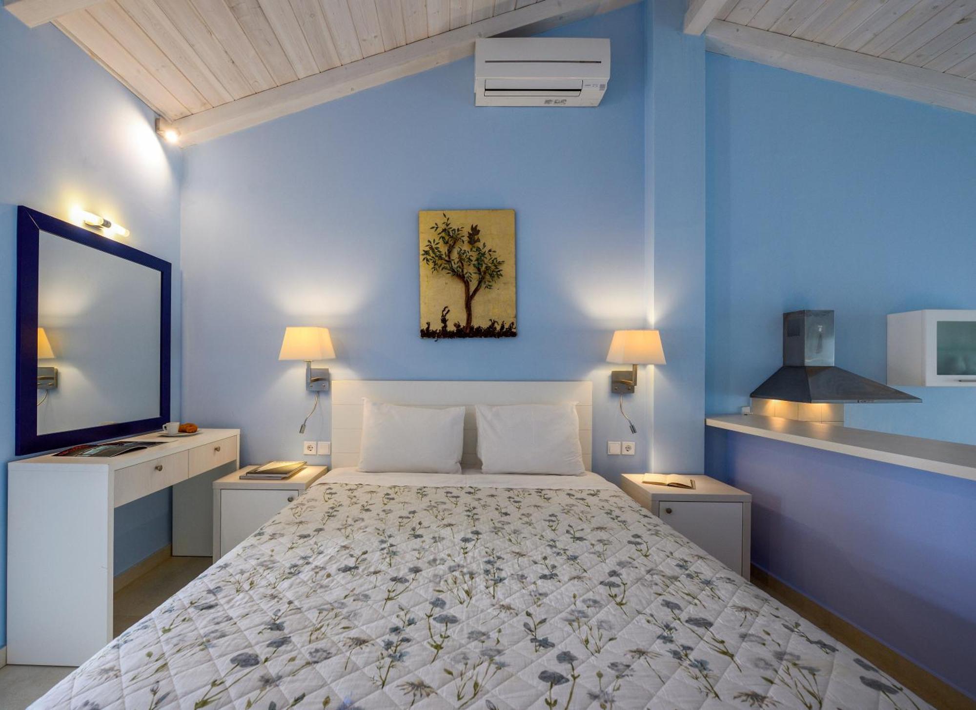 Elpiniki Luxury Apartments Nea Poteidaia Bagian luar foto