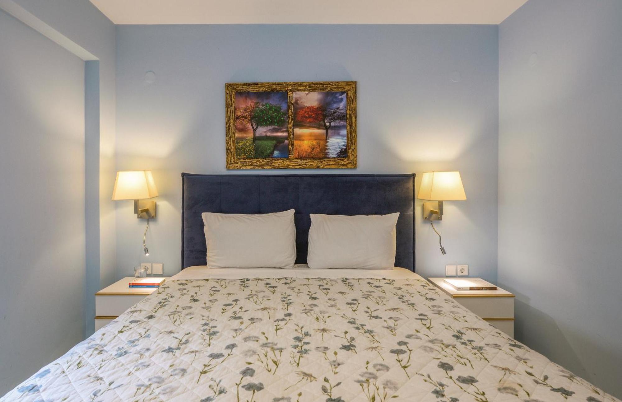 Elpiniki Luxury Apartments Nea Poteidaia Bagian luar foto
