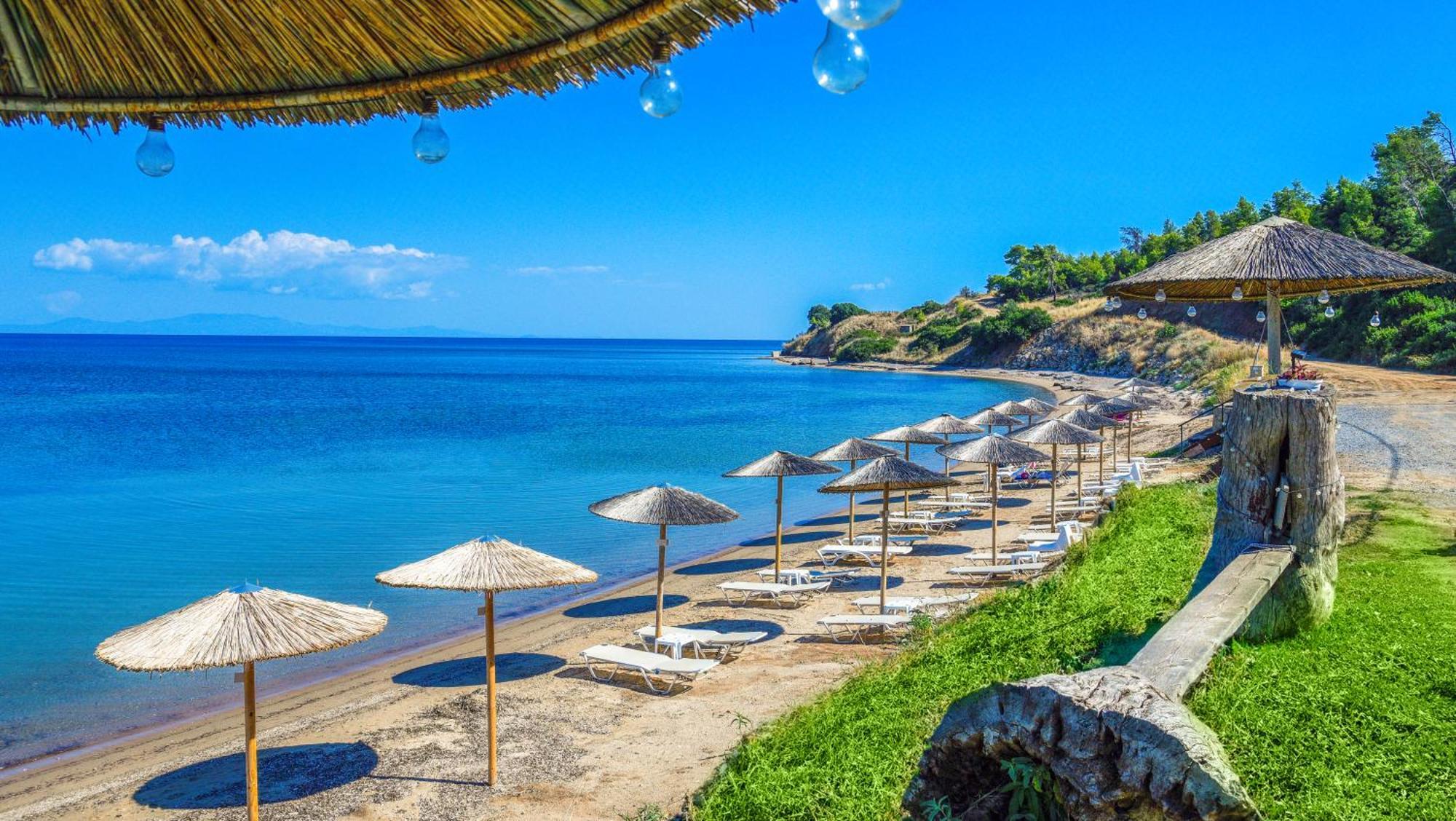 Elpiniki Luxury Apartments Nea Poteidaia Bagian luar foto