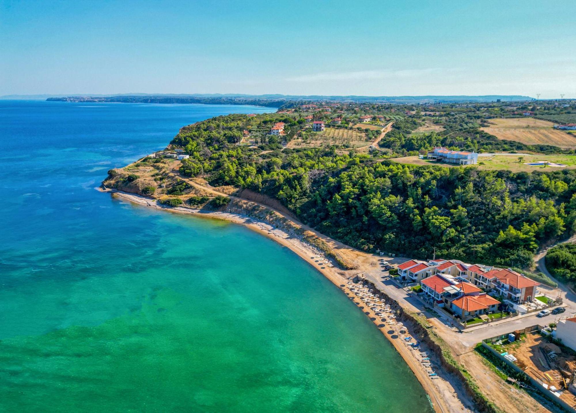 Elpiniki Luxury Apartments Nea Poteidaia Bagian luar foto